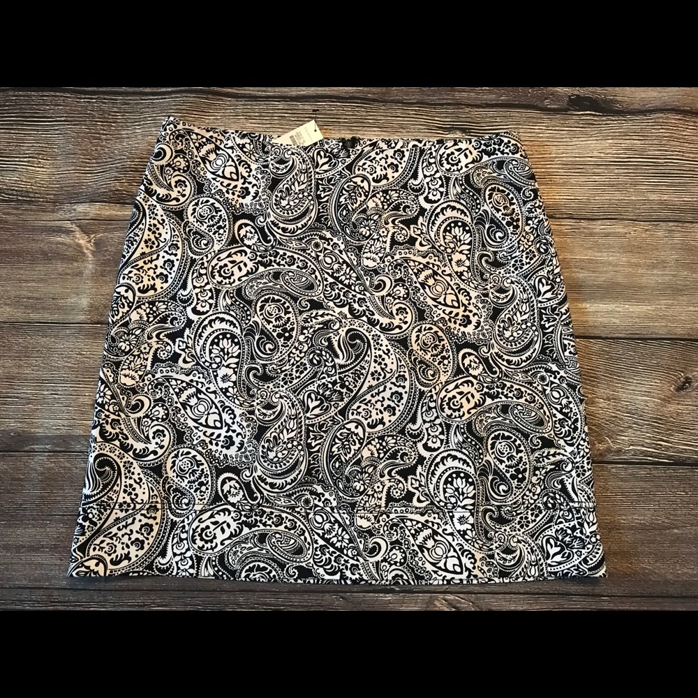 Talbots Navy Blue paisley straight skirt size 12